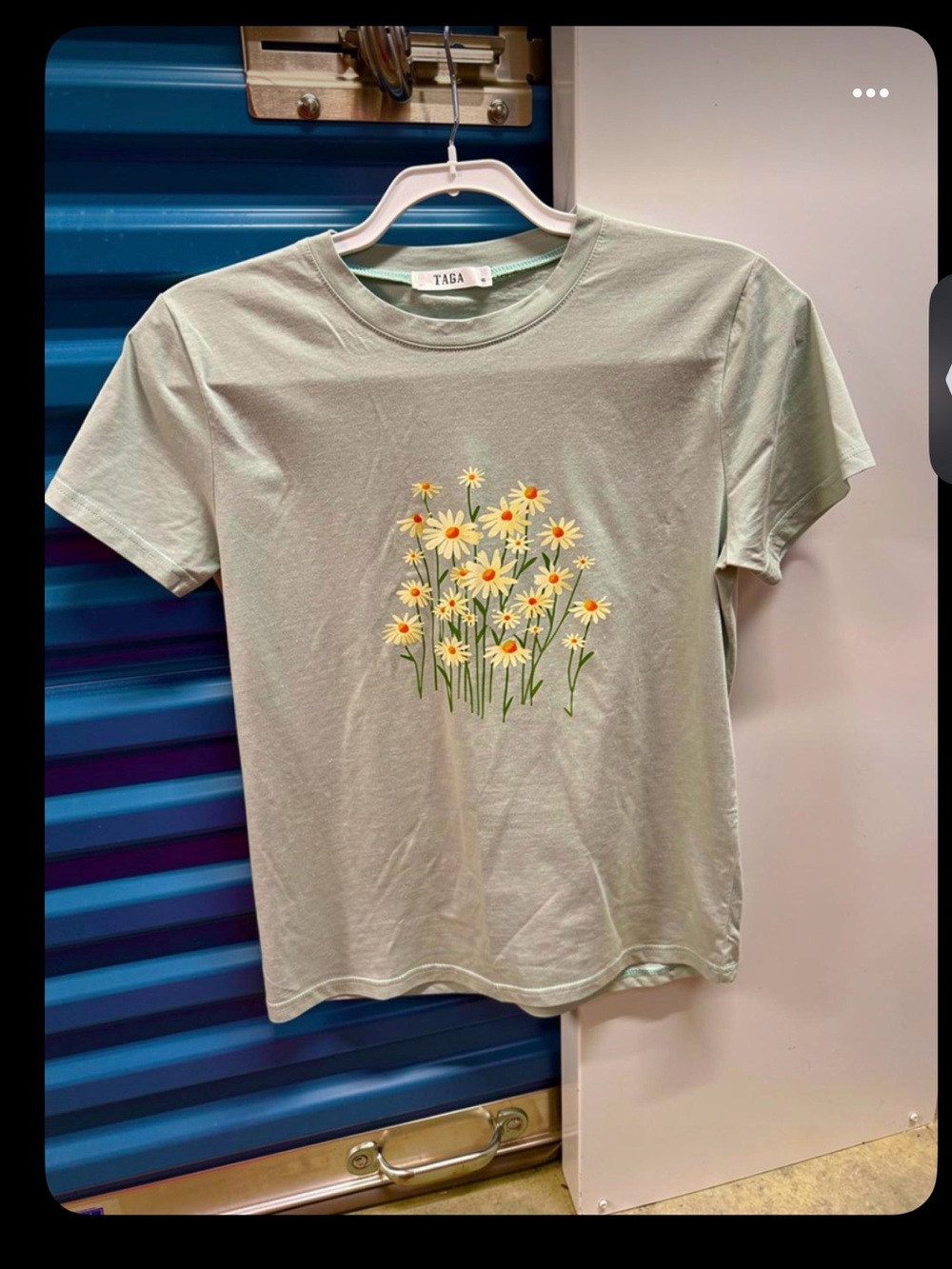Tag Sage Green Daisy Graphic Tee